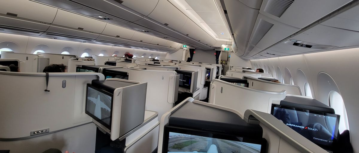 Business class cabin of an Air France Airbus A350 on flight AF15 from New York JFK to Paris