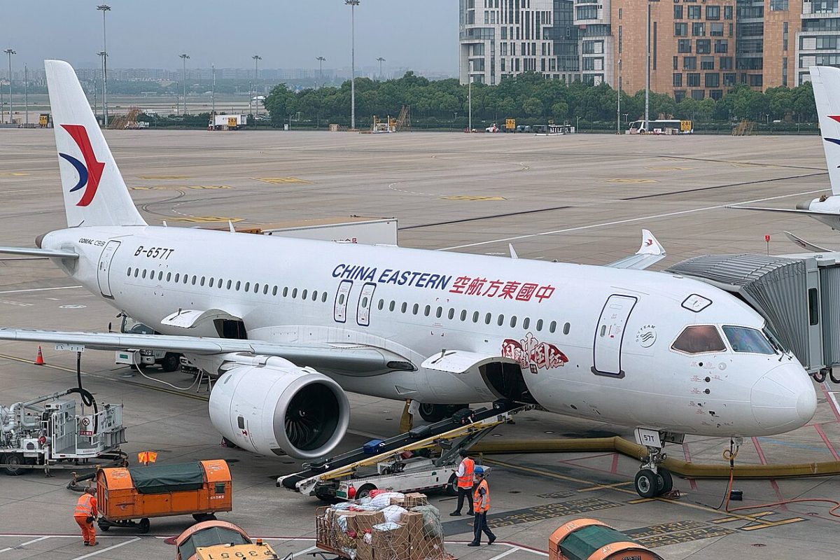China Eastern Airlines COMAC C919 B-657T at the gate at Shanghai Hongqiao Terminal 2
