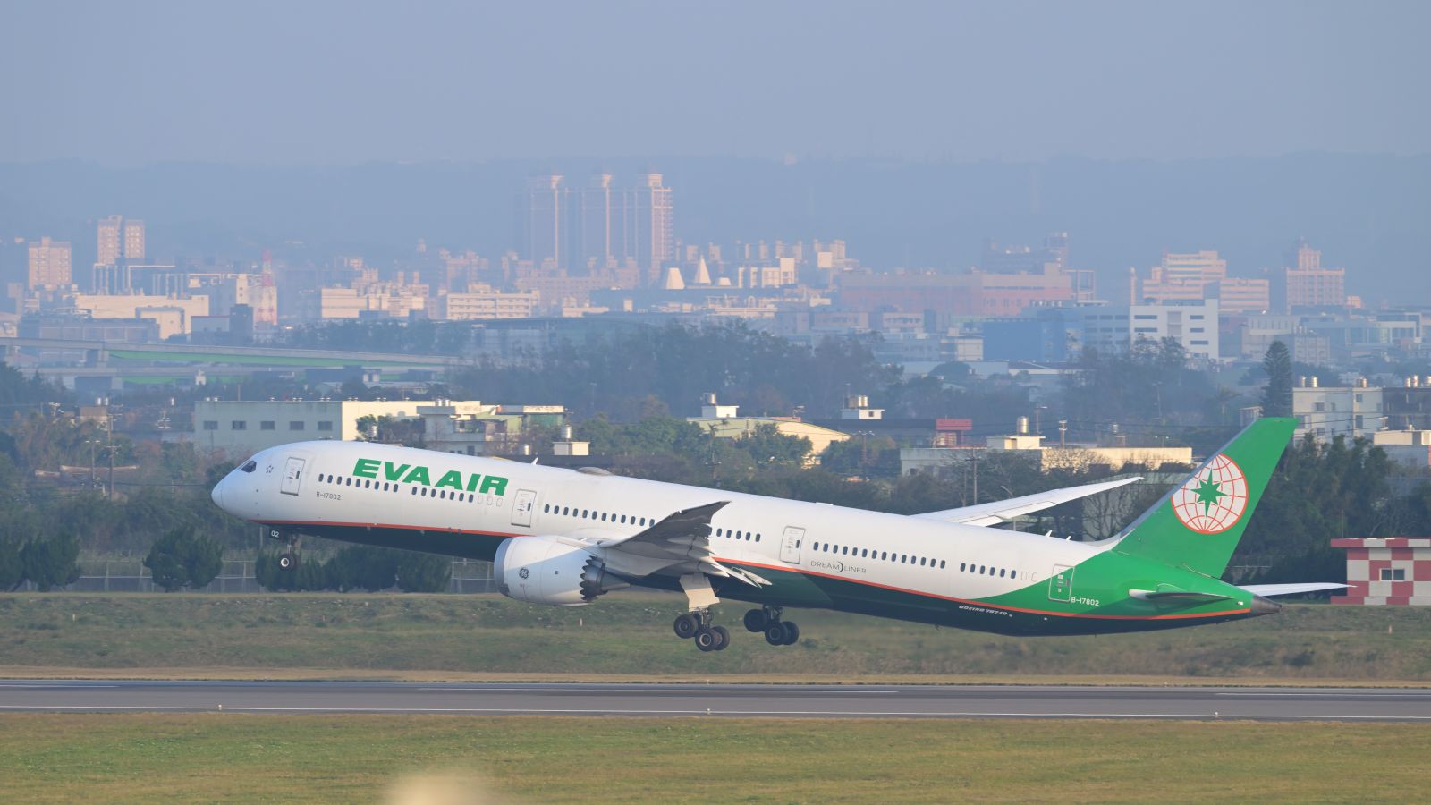 EVA Air Boeing 787-10 B-17802 taking off from Taiwan Taoyuan International Airport