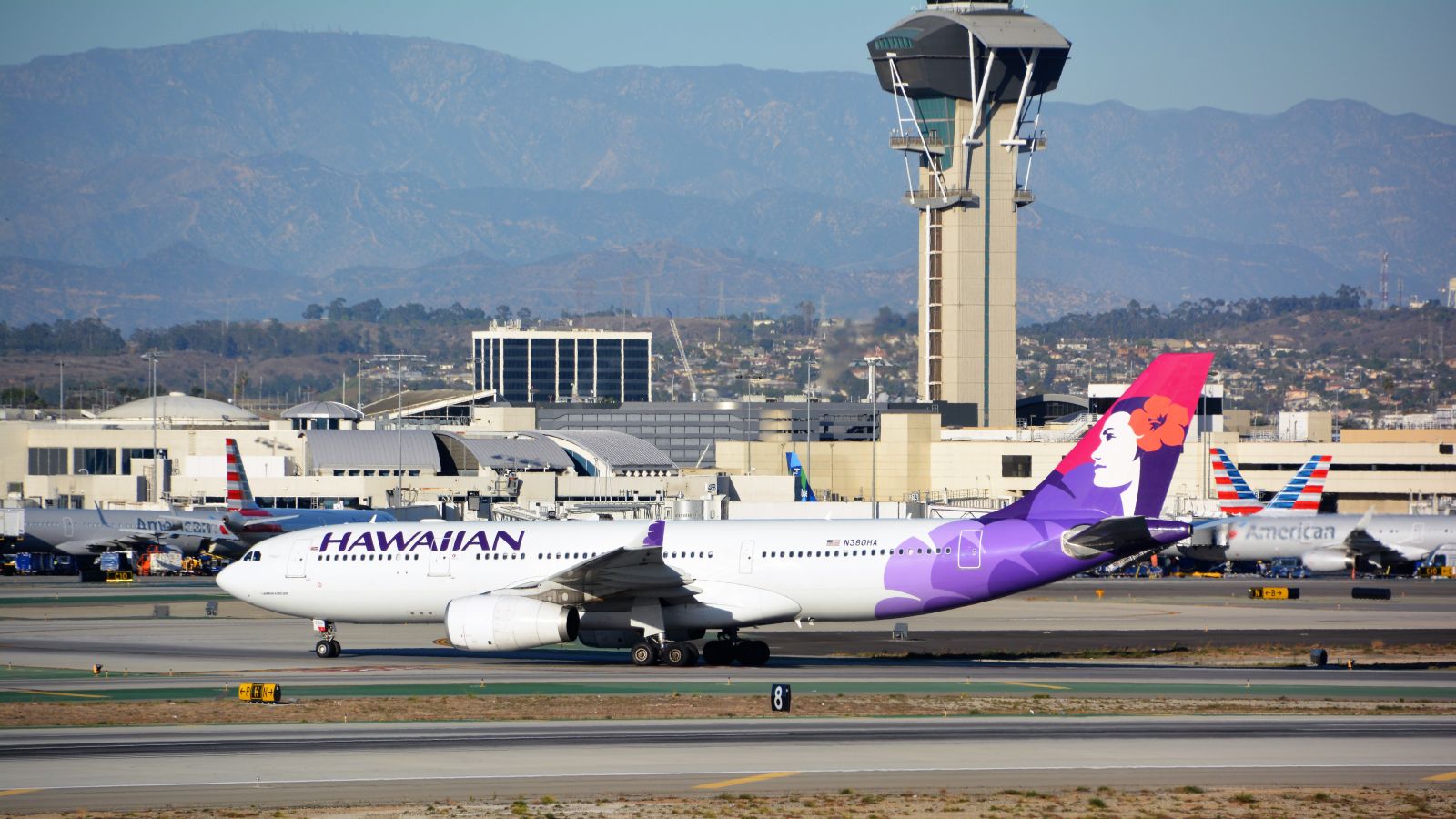 Hawaiian Airlines Airbus A330-200 N380HA arriving at Los Angeles from Honolulu